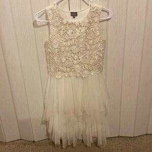 Girls dress
